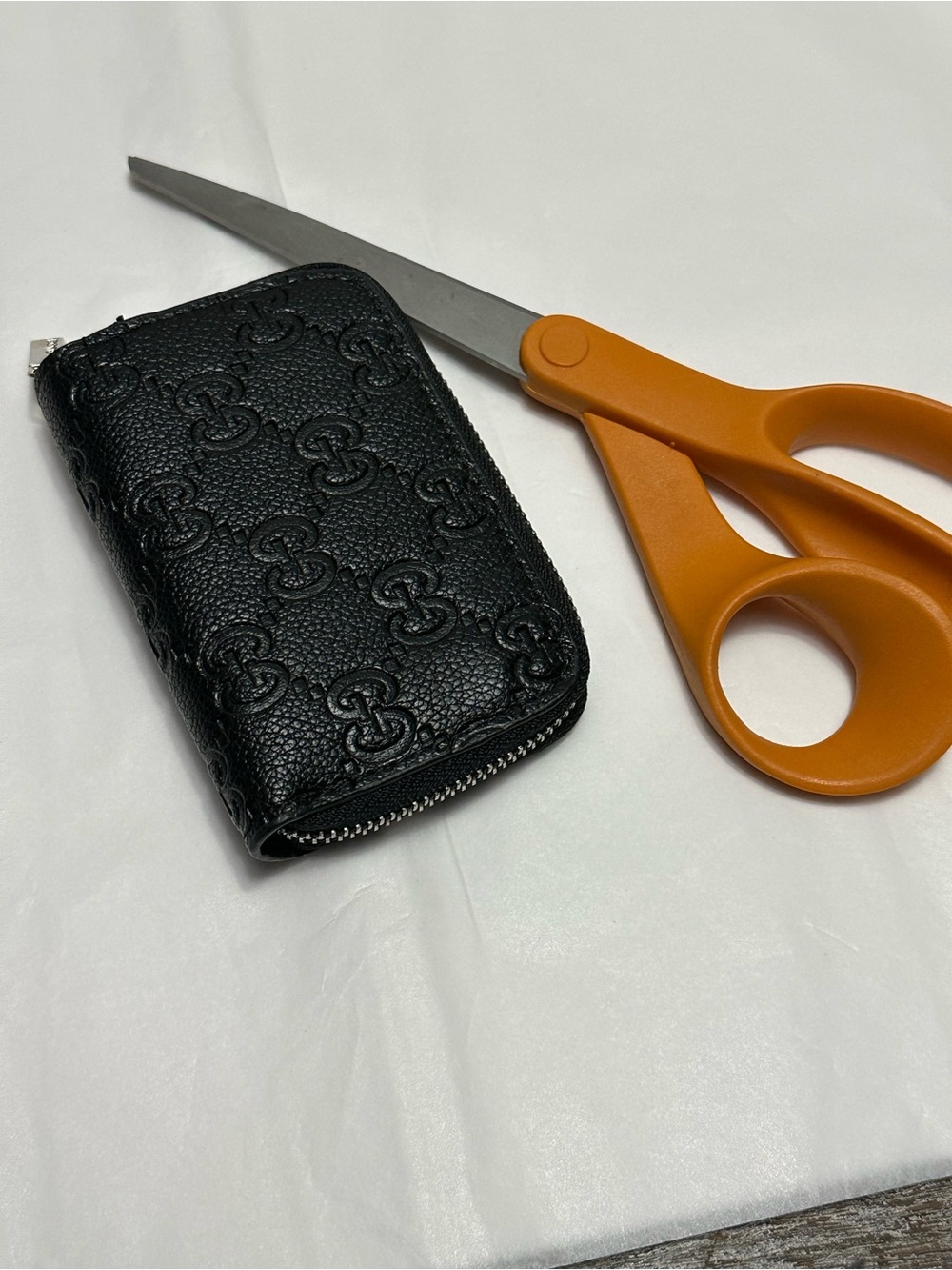 Black Embossed GG Zip Card Holder - Picture 9 of 9